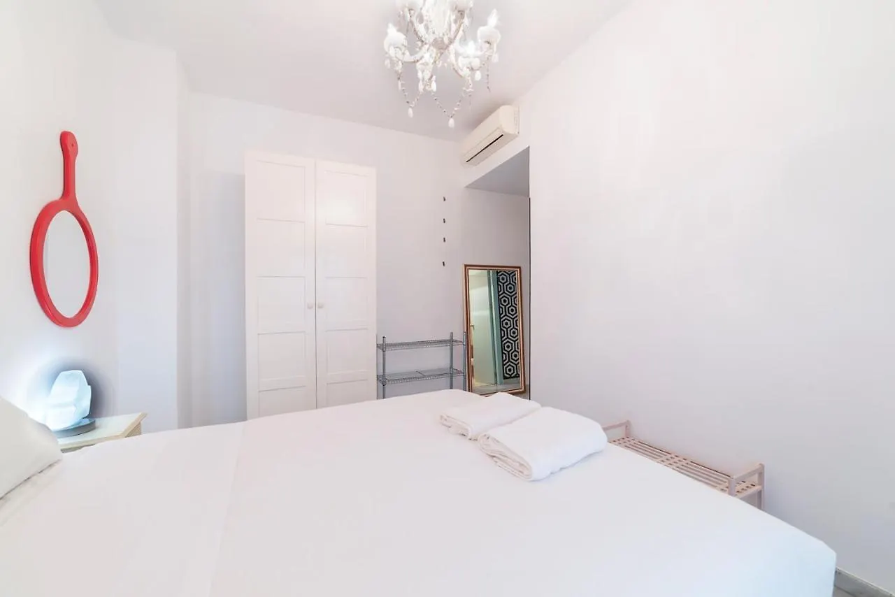 Alohamundi Aire Apartment Seville 0*,